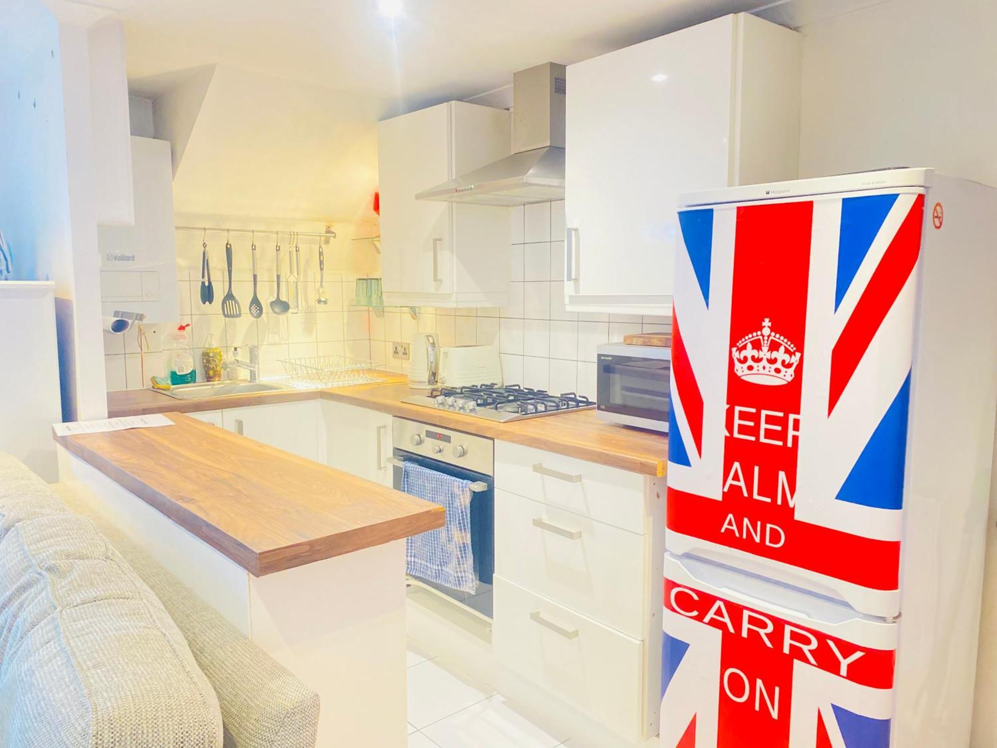 Apartament Stunning, Stylish Garden Flat In The Heart Of Wimbledon Londyn Zewnętrze zdjęcie