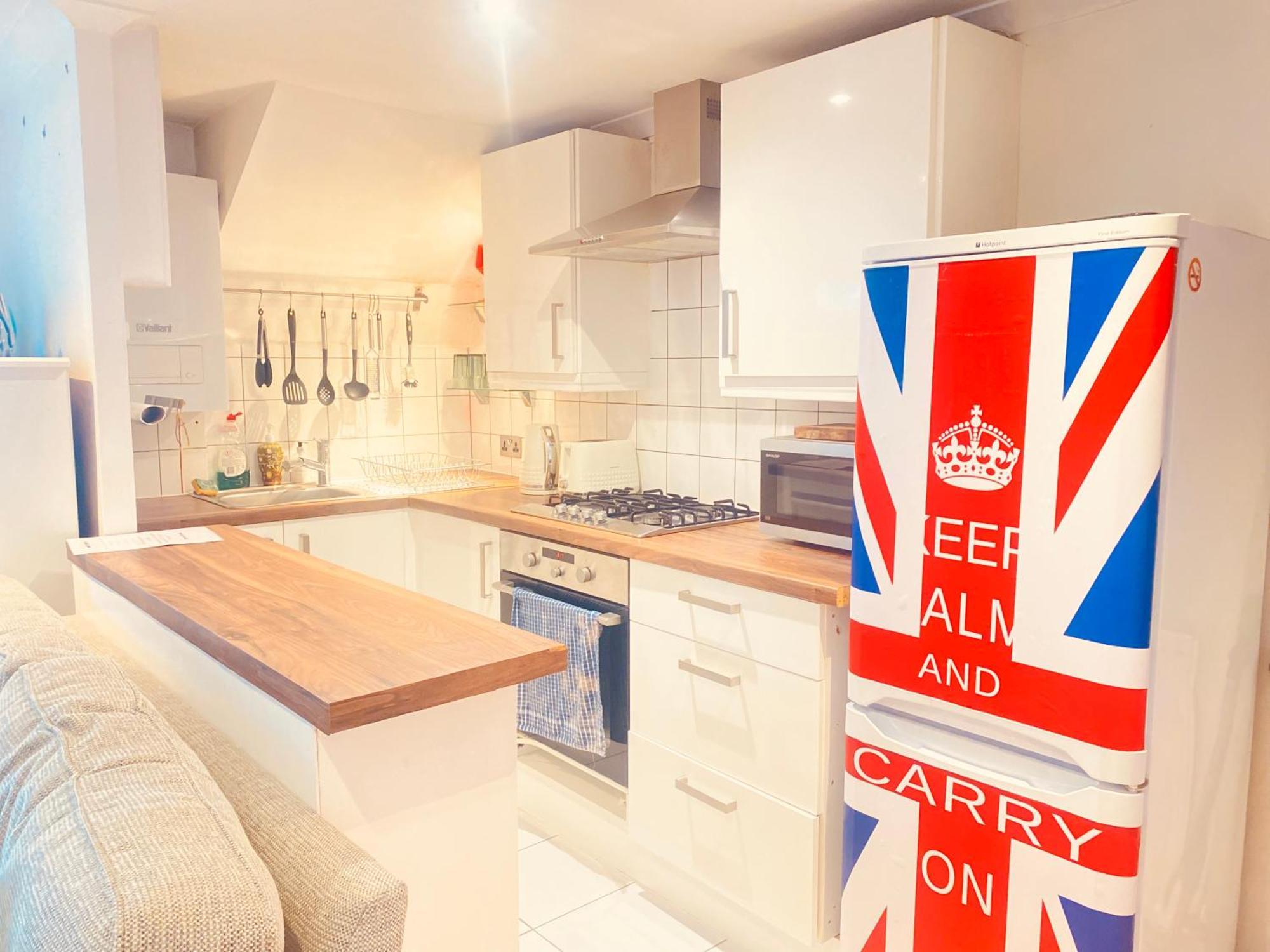 Apartament Stunning, Stylish Garden Flat In The Heart Of Wimbledon Londyn Zewnętrze zdjęcie
